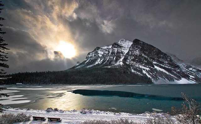 Montañas rocosas en Alberta Canada en invierno